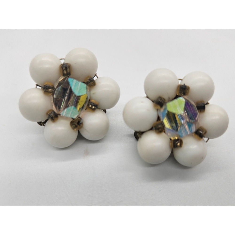 Vintage White Beaded Flower Crystal Rhinestone Clip On Earrings Japan - Picture 2 of 6